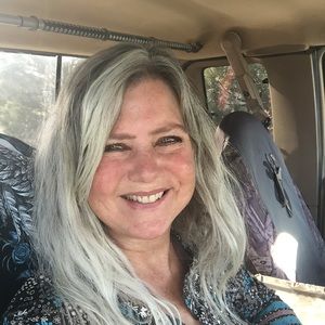 Meet your Posher, Lori